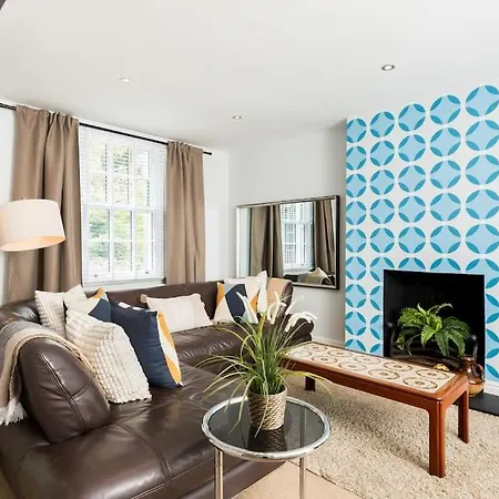 Fabulous Malvern Townhouse Great Malvern Exterior photo