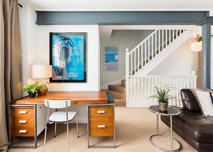 Fabulous Malvern Townhouse